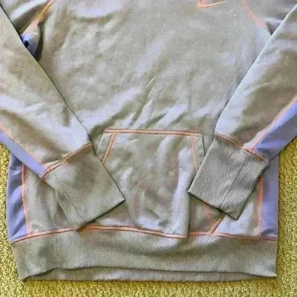 Nike sweatshirt - Picture 3 of 5